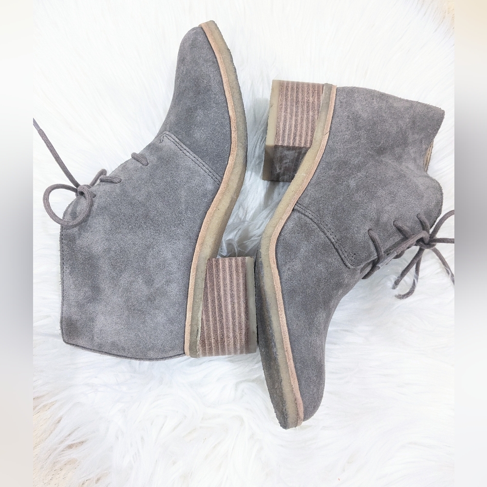 Clarks Originals Phenia Carnaby Taupe Desert Suede Ankle Boots 8 M